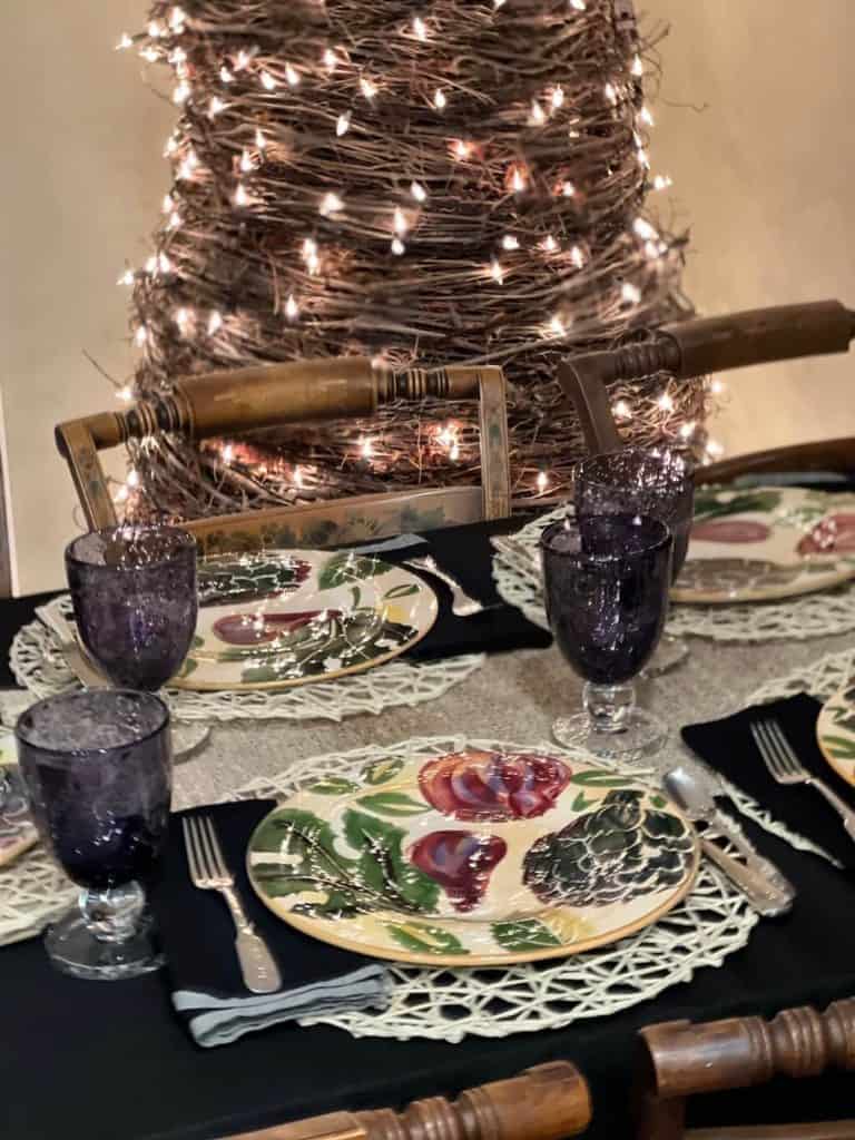 Table at Thanksgiving and Christmas