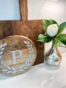 Kitchen Styling with Trivets, Boards & Mercury Glass Vase