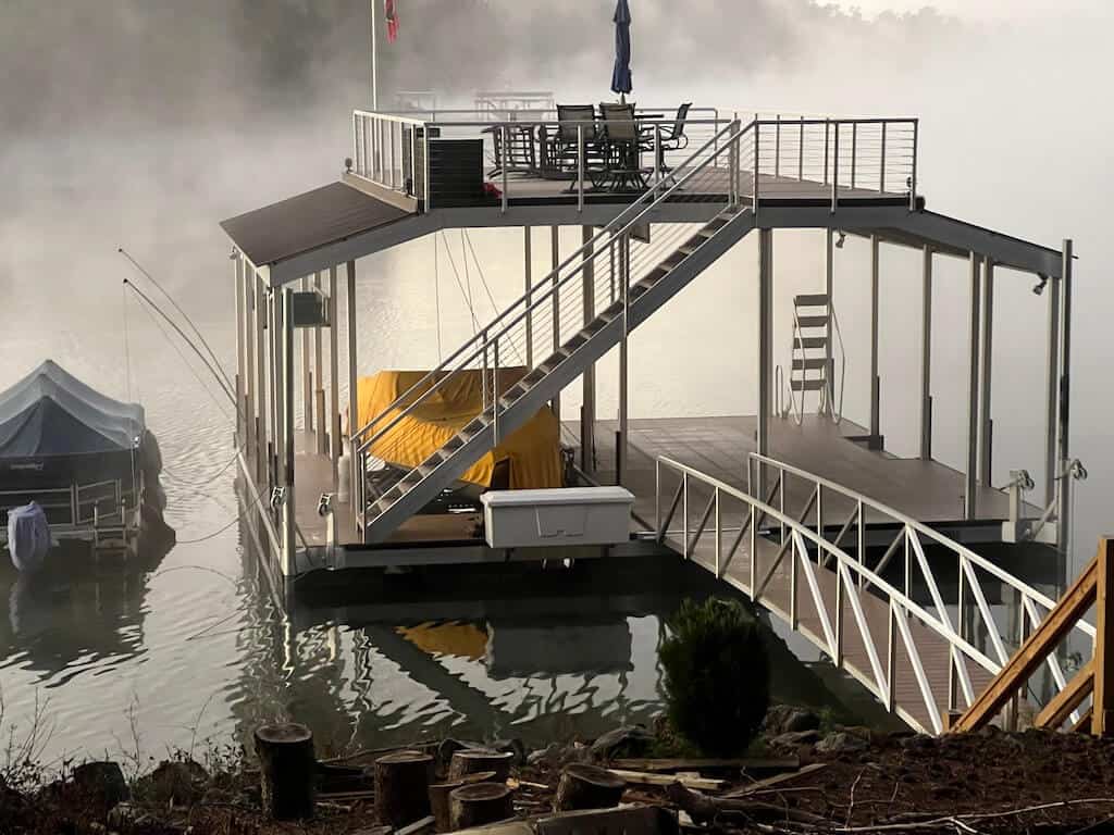 Misty morning at the dock